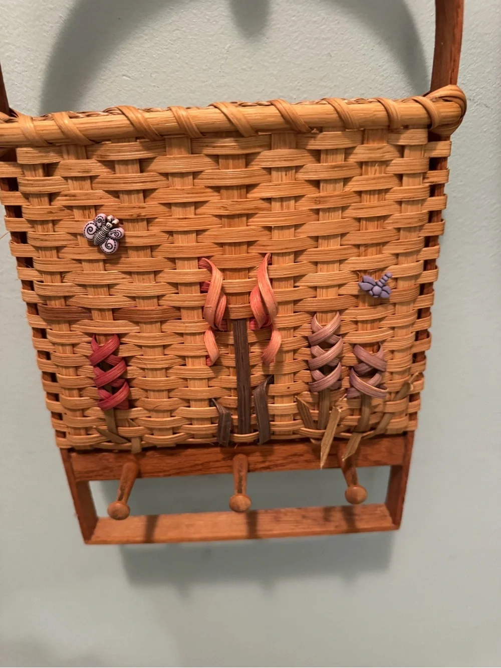 Vintage Longaberger-Style Hanging Mail Basket with Weaved Flower/Insect Detail